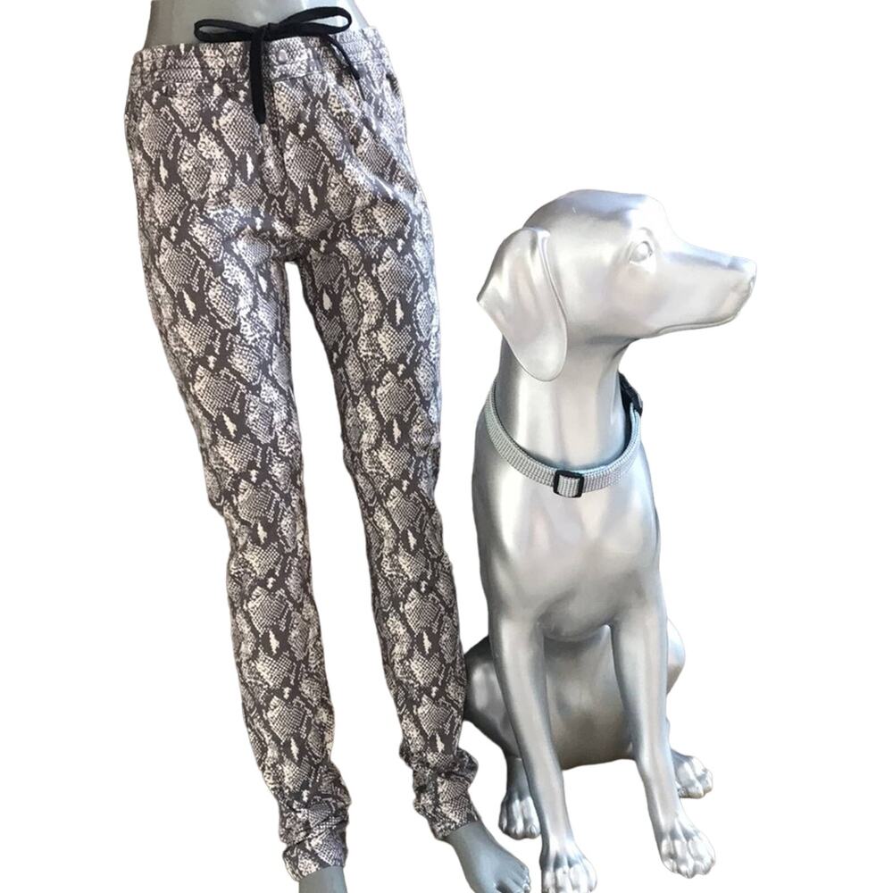 Urban Outfitters Gray Snakeskin Print Cotton Pull on Pants Women's Size Small